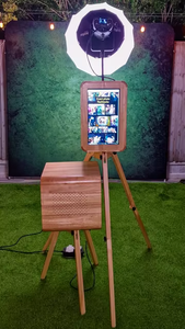 <span class=keywords><strong>Photomaton</strong></span> DSLR Professionnel à Écran 18,5 Pouces, Finition Bois Peint, pour Fêtes, Mariages et Événements – <span class=keywords><strong>Prix</strong></span> du <span class=keywords><strong>Photomaton</strong></span> Vintage en Bois - Product Image 2