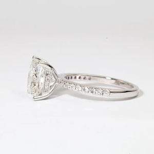 Anillo de compromiso de diamante de laboratorio con corte princesa premium en oro blanco, moderno, solitario, minimalista, joyería fina para regalo nupcial. - Product Image 6