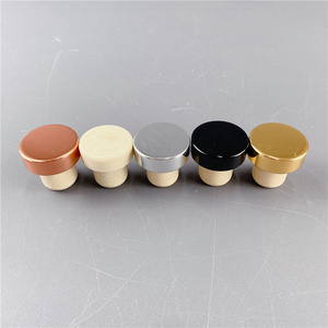 MUESTRA GRATUITA Tapón de sellado metálico reutilizable de Zamak y corcho sintético de madera para botellas de vino, licores, ginebra y vodka - Product Image 3