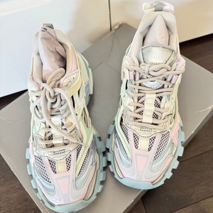 รองเท้าลำลองคุณภาพสูงสำหรับทุกเพศ ระบายอากาศได้ดี แบบผูกเชือก ดีไซน์หนา น้ำหนักเบา ป้องกันกลิ่นอับ ทันสมัย เหมาะกับการเดินทุกสไตล์ - Product Image 2