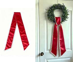 Cinta Decorativa Navideña para Puerta Principal con Borde Festoneado y Adorno de Ric Rac, con Monograma y Corona Roja, para Decoración Navideña del Hogar - Product Image 6