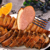 Canard au poivre noir fumé prêt à manger collation saine et délicieuse riche en protéines et en nutriments