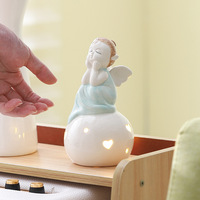 Veilleuse féerique en poterie blanche lumineuse, style européen, motif petite fée ange, idéale pour chambre d'étudiant, parfait pour un anniversaire
