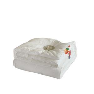 Aiyang Velvet Fiber Quilt 8.1-9 Jin White Fluffy Winter Warmth All Season Use - Product Image 2