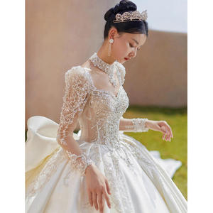 Vestido de Novia Moderno con Bordado, Escote en V, Largo hasta el Suelo, Corte en A, Manga Larga, Falda de Tul con Encaje de Cristal, Satén Brillante, Sujetador Incorporado - Product Image 4