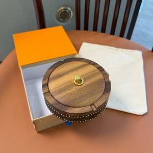 Cenicero de Madera de Nogal sin Humo, Forma Redonda, Estilo Americano, Tamaño Grande para Sala de Estar - Product Image 1