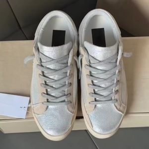 Baskets de luxe de haute qualité en cuir véritable, style designer, avec lacets, antidérapantes, confortables, tendance dorée, massage, motif oie argentée - Product Image 4