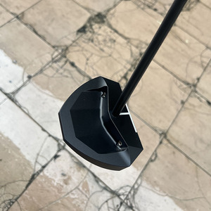 Putter de golf à axe central à couple nul, face usinée CNC en acier inoxydable, conception haute stabilité pour un putting droit - Product Image 5