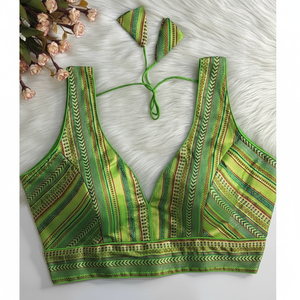 Blouse rembourrée en jacquard lourd, dos ouvert, tenue de soirée, indienne, pakistanaise, traditionnelle, sud-asiatique, designer, ethnique, sari, lehenga, haut - Product Image 1