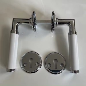 Manija de Puerta Interior de Lujo Nórdica de Alta Gama con Silenciador - Product Image 2