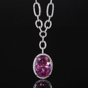 Collier pendentif classique anti-ternissement en cuivre écologique avec serti clos, zircone cubique rouge colorée taille ovale 15*20mm pour femme - Product Image 3