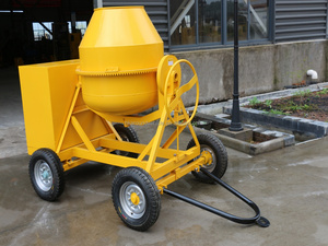 Bétonnière portative à tambour inclinable de 700 L avec moteur diesel à 4 roues Cm700-4D - Product Image 4