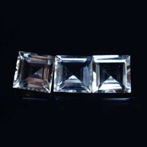 Topacio Blanco Natural de 2 mm, Corte Princesa, Calibrado, Piedras Preciosas Sueltas, Certificado IGI, Creación de Joyas Hechas a Mano en India para la Elaboración de Joyas - Product Image 3