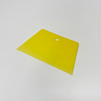 Kit professionnel d'outils de repartage de mastic plastique flexible jaune pour la retouche automobile et les ateliers de carrosserie