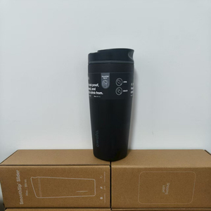 Venta al Por Mayor Vaso Owola Doble Pared al Vacío 1:1 Marca Famosa Acero Inoxidable con Doble Boquilla Botella de Agua Térmica de 20 oz para Exteriores - Product Image 4