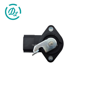 Capteur d'accélération du moteur diesel 12 VDC EexcavaStart T1062-32280 T1062-32282 pour mini-excavatrice U30-5 U35 - Product Image 1
