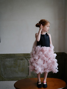 Abito da Principessa per Bambine con Gonna a Balze, Stampa Floreale all'Uncinetto e Collo all'Americana per Compleanno, Collezione Primavera - Product Image 6