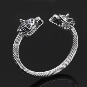Bracelet Viking Tete Loup Acier Inoxydable Fenrir Nordique Bijoux Unisexe Homme Femme Cadeau Vente En Gros Chine Fournisseur - Product Image 3