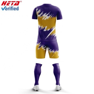 เสื้อฟุตบอลแบบใหม่แห้งเร็ว 100% โพลีเอสเตอร์ ชุดฝึกซ้อมฟุตบอล ชุดแข่งฟุตบอลครบชุด - Product Image 4