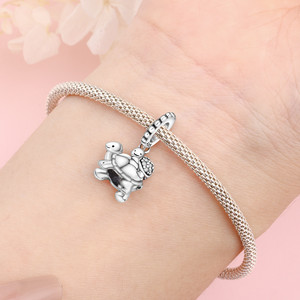 PANBUEATY Dije con Dijes de Moda para Mujer Motivo Océano con Delfín, Tortuga Marina, Sirena y Cangrejo Ermitaño en Aleación de Cobre Bañada en Plata con Circón, Ideal para Regalo - Product Image 5