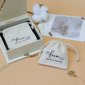 Sac à cordon en coton muslin avec logo personnalisé ECO-fri, pochette cosmétique pour le rangement des cosmétiques - Product Image 1