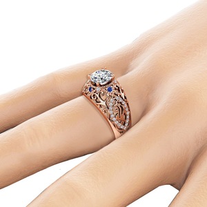 Anello da Donna con Zircone Blu Floreale Intarsiato, Design Elegante e Traforato, Gioiello da Dito Versatile per Uso Quotidiano e Feste, Regalo - Product Image 6