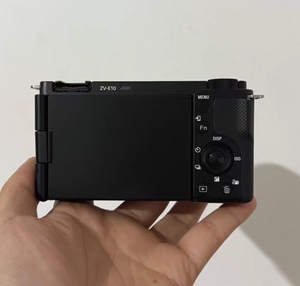 กล้องดิจิตอล <span class=keywords><strong>4K</strong></span> รุ่น ZVE 10 ชุดเลนส์ 16-50 มม. กล้องวีล็อกสำหรับการเดินทางและถ่ายภาพสตรีท - Product Image 2