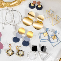 Pendientes de Mujer, Pendientes Coreanos Colgantes para Mujer, Pendientes Geométricos Redondos Dorados, Tendencia de Moda 2021, Joyería Femenina