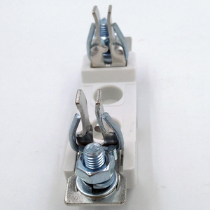 Base de Fusible de 660V 160A, Portafusibles de Cerámica HRC Tipo <span class=keywords><strong>NH</strong></span> o NT con Fusible de Cuchilla de 500V 120KA gG 160A NT00 NH00 Hrc - Product Image 2