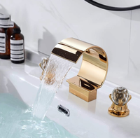Robinet de lavabo cascade de luxe à fixation sur bureau, avec décorations en cristal, pour salle de bain, robuste et élégant