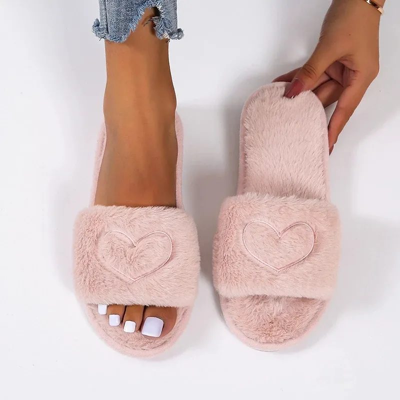 Feminino Piso Interior Desliza Quente Fluffy Chinelos Mulheres Faux Fur Chinelo Coração Forma Flip Flops