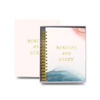 Cuaderno Personalizado con Encuadernación en Espiral, Impresión de Catálogos, Etiquetas, Diario, Logotipo Estampado en Oro, Esquinas Metálicas Protectoras, Planificador Diario/Semanal