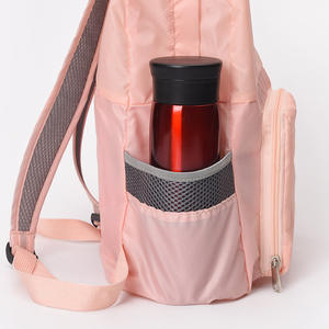Sac fourre-tout pliable imperméable personnalisé Rh809 rose uni avec poignée souple pour tenues quotidiennes, multi-usages, portable, à porter à la main - Product Image 2