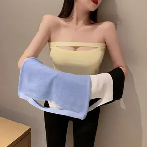 Vintage derin V büyük göğüs Tank Top kadınlar için 2023 yeni dış giyim moda örgü kırmızı kısa tarzı iç çamaşırı seksi kolsuz üst