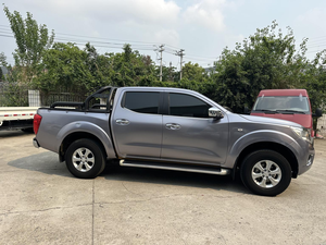 Nissan Navara 2017 Gris Plateado, Económico, Autos Usados, Exportación de Autos de Segunda Mano - Product Image 4