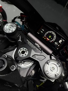 Carénage en fibre de carbone style Lamborghini pour <span class=keywords><strong>Ducati</strong></span> V4 Panigale 2025 - Product Image 5