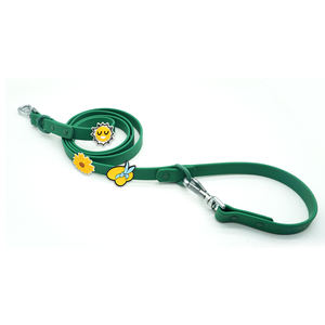 Suministro de fábrica DIY <span class=keywords><strong>PVC</strong></span> suave juego de arnés para perros correa ajustable para perros <span class=keywords><strong>Collar</strong></span> para mascotas con dijes para caminar correr senderismo Camping - Product Image 2