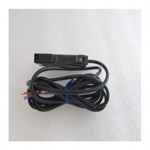 <span class=keywords><strong>E3Z</strong></span>-<span class=keywords><strong>R61</strong></span>-M1J 0.3M โฟโตอิเล็กทริคเซนเซอร์ พรอกซิมิตี้เซนเซอร์ <span class=keywords><strong>E3Z</strong></span> - Product Image 2