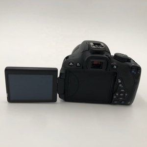 Appareils photo numériques d'occasion en gros - Canon 700D 18-135mm IS STM Kit 18MP <span class=keywords><strong>hybride</strong></span> AF écran tactile DSLR certifié pour le vlogging, reconditionné - Product Image 3