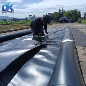 Toit à membrane étanche Hdpe Ldpe Lakepond Liner Doublure d'étang 1mm Isolation Géomembrane <span class=keywords><strong>Bâche</strong></span> pour étang de pêche - Product Image 1