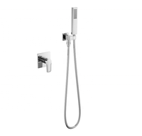 Ensemble de robinetterie de douche encastrée moderne avec poignée et panneau en plastique pour usage extérieur en hôtels, appartements et villas, eau chaude et froide