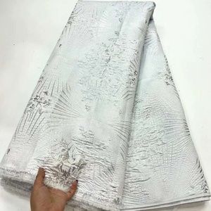2023 vente chaude robe de couleur blanche bonne qualité dentelle et 100% Polyester fleur brocart Jacquard pour les femmes robe de mariée - Product Image 2
