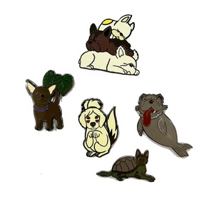 カスタムキュートな漫画風可愛いハード/ソフトエナメルピン、卸売、七宝焼きメタルブローチピン、格安ラペルピンバッジ - Product Image 3