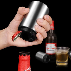 Apribottiglie Magnetico Automatico Personalizzabile in Metallo, Creativo e Portatile, per Vino, Birra e Bar Domestico - Product Image 2