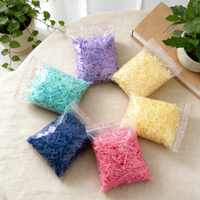 Papier de confettis en raphia déchiqueté, couleur personnalisée, vente en gros d'usine - Or champagne et noir pour la décoration de remplissage de boîtes