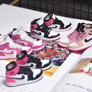 wholesale 1/6 bjd 3D sneaker keychain more than 2000 designs air jordan1 yeezy AJ4 mini shoes keychain with box can customized