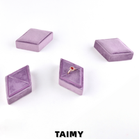Boîte à bagues en velours diamanté avec logo personnalisé, OEM, forme losange, pour bijoux de mariage, emballage cadeau, boîte à bijoux pour anniversaire, vente en gros et au détail
