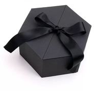 Boîte cadeau hexagonale exquise, boîte d'emballage cosmétique pour la Journée de la femme et les anniversaires, boîte cadeau de mariage populaire
