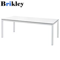 Plateau de table moderne en stratifié compact de couleur blanche, surface solide, 12 mm d'épaisseur, avec pieds en acier pour utilisation hôtelière