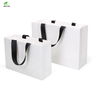 赢飞优质手长手柄包装袋小企业珠宝服装包装礼品购物纸袋 - Product Image 1